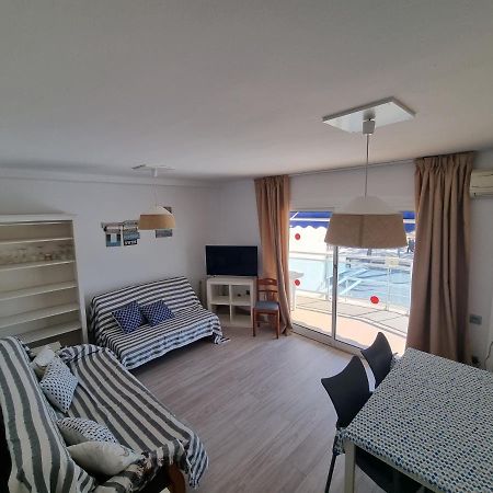 APARTAMENTO PRIMERA LINEA MAR CAMBRILS cerca PUERTO Cambrils Exterior foto
