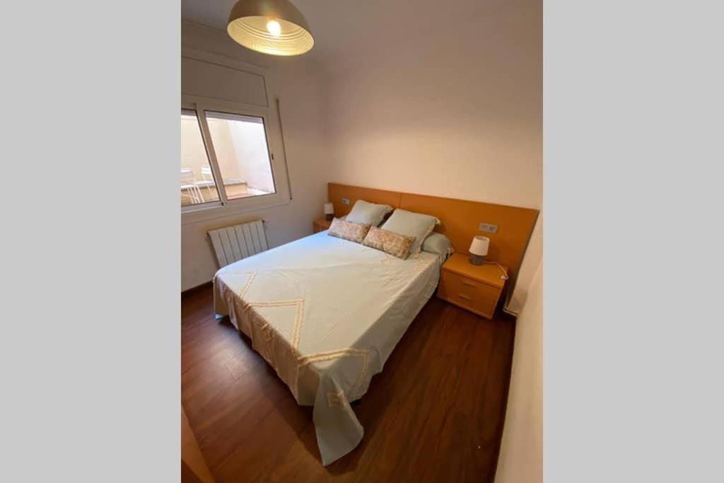APARTAMENTO PRIMERA LINEA MAR CAMBRILS cerca PUERTO Cambrils Exterior foto