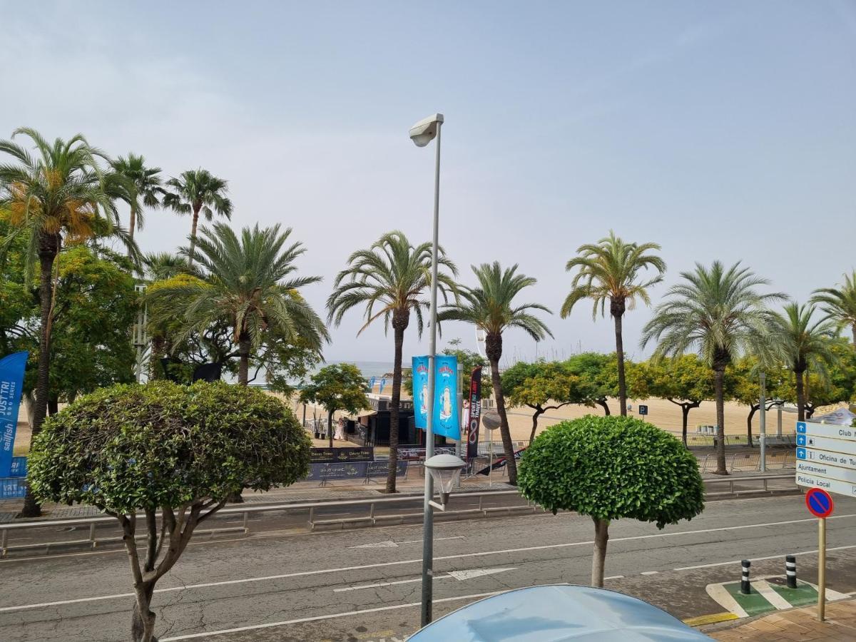 APARTAMENTO PRIMERA LINEA MAR CAMBRILS cerca PUERTO Cambrils Exterior foto